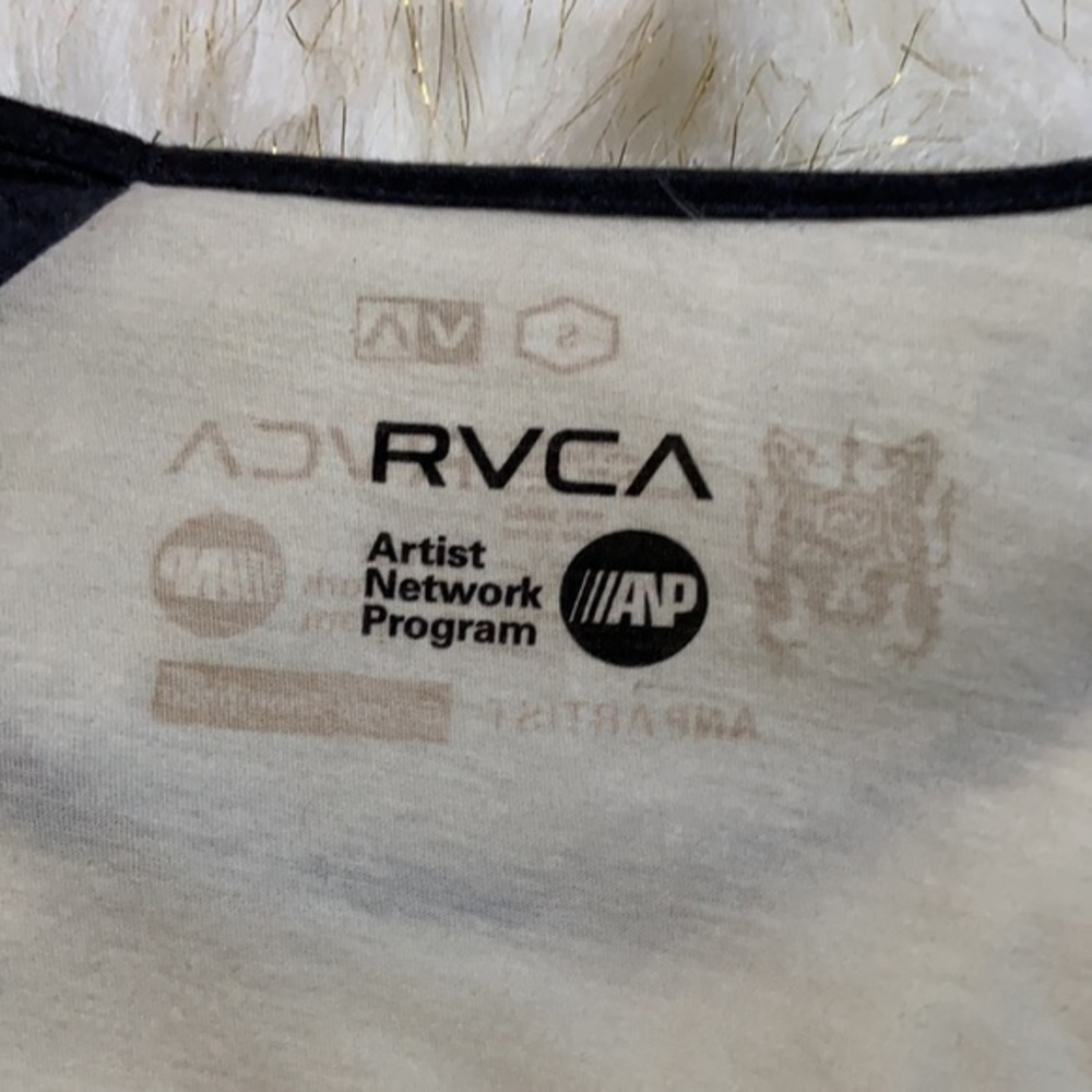 RVCA || NWT Rocker Baseball L/S Tee - Picture 6 of 6